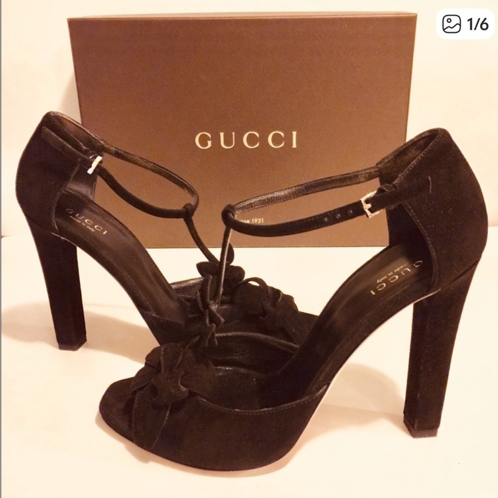 Authentic Rare Gucci Shoes, Black Suede Flower Detail 39